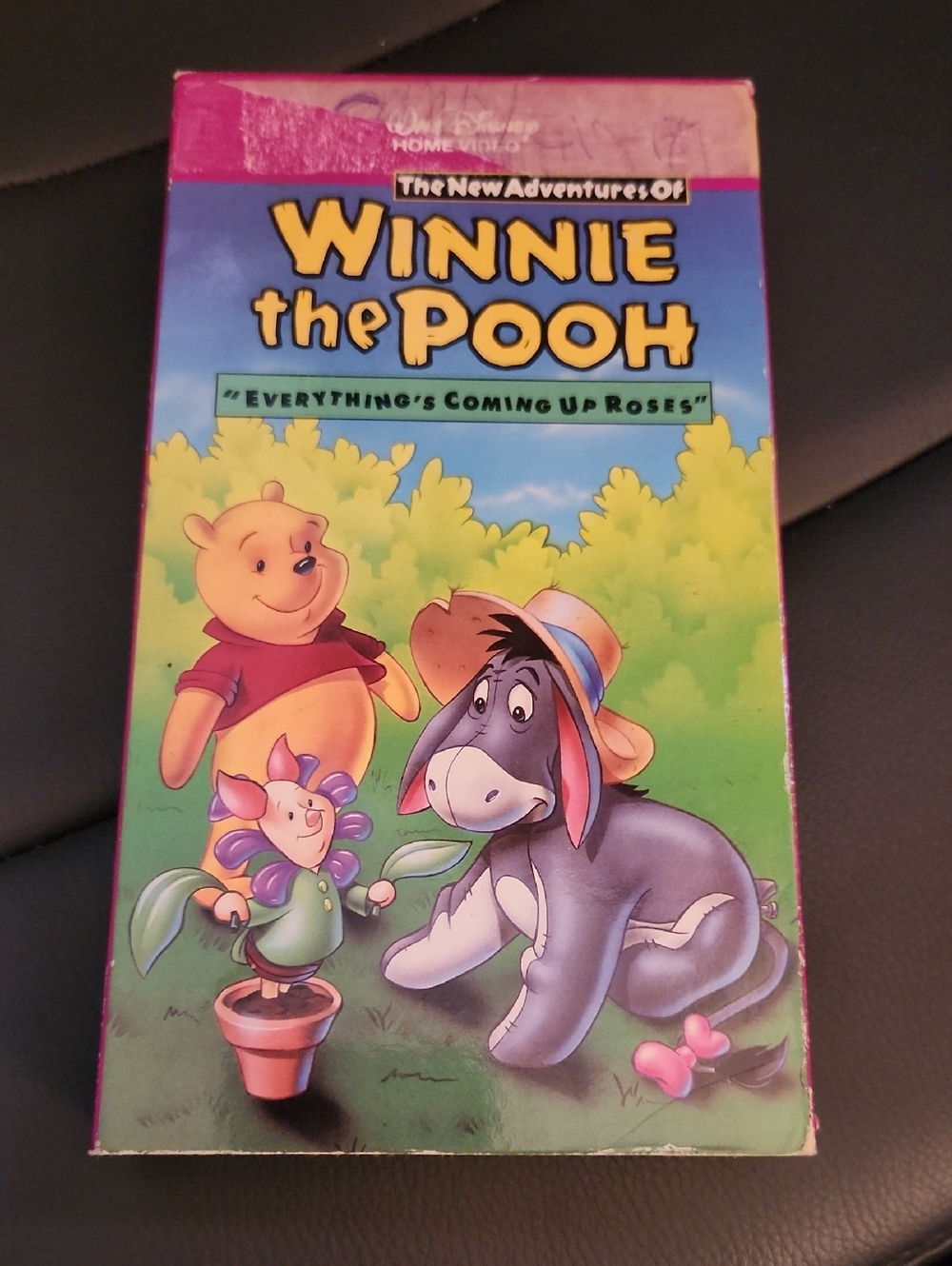Winnie the Pooh - Everything's Coming Up Roses VHS